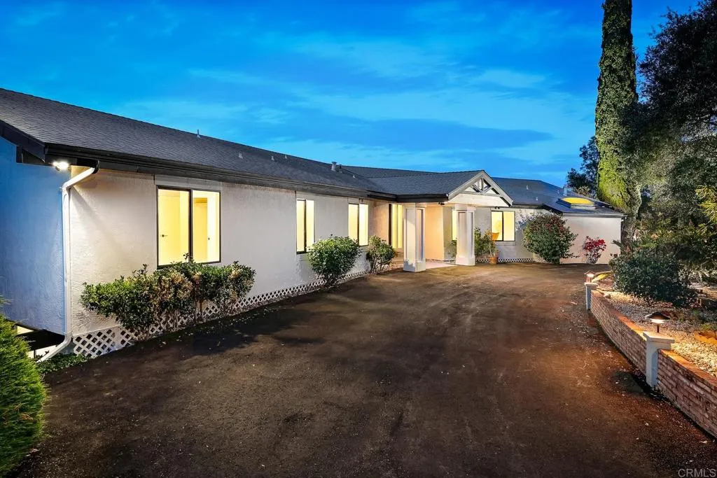 https://cdn.realtyfeed.com/cdn/127/306454182/09a1625d22f7c6295d44692251a7eda6.webp