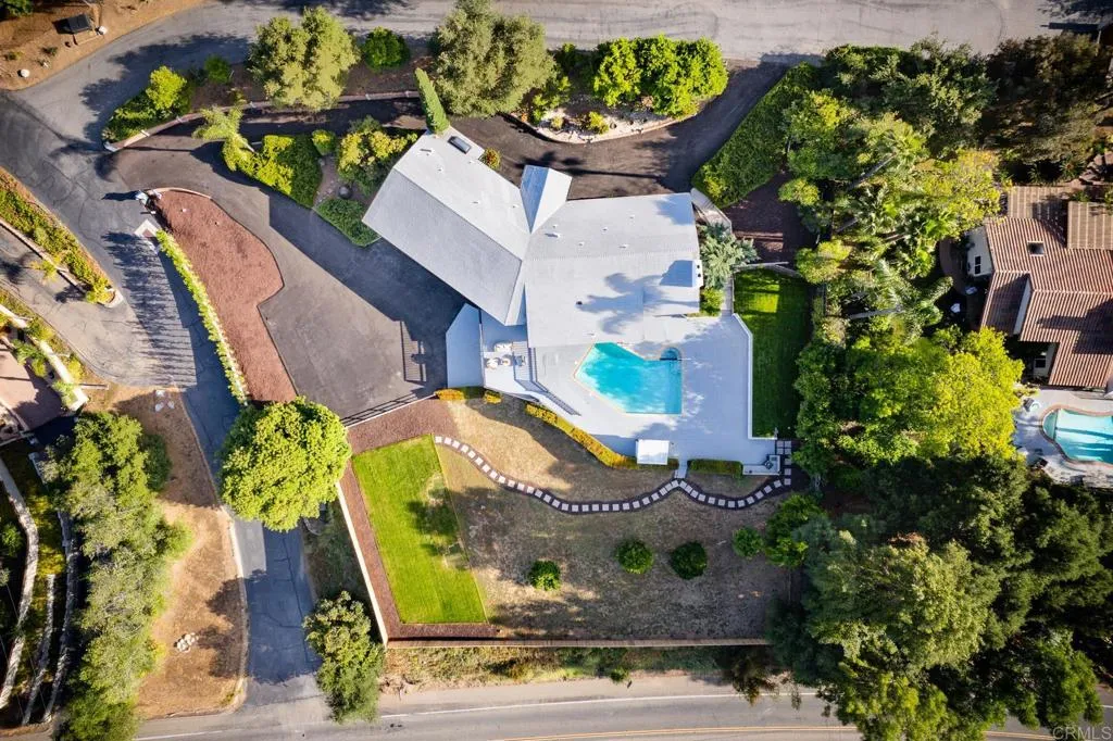 https://cdn.realtyfeed.com/cdn/127/306454182/4dc3ba51ed0ded69466ee29a6c0e03db.webp