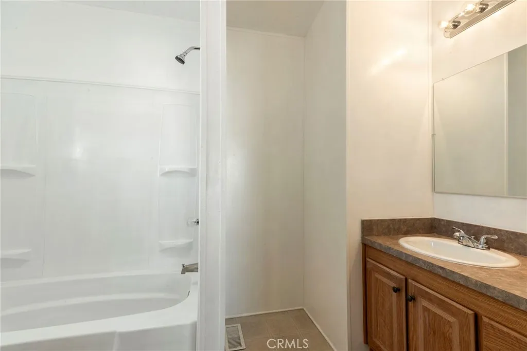 https://cdn.realtyfeed.com/cdn/127/306454239/5278c2929998244e65e4558b05e89a65.webp