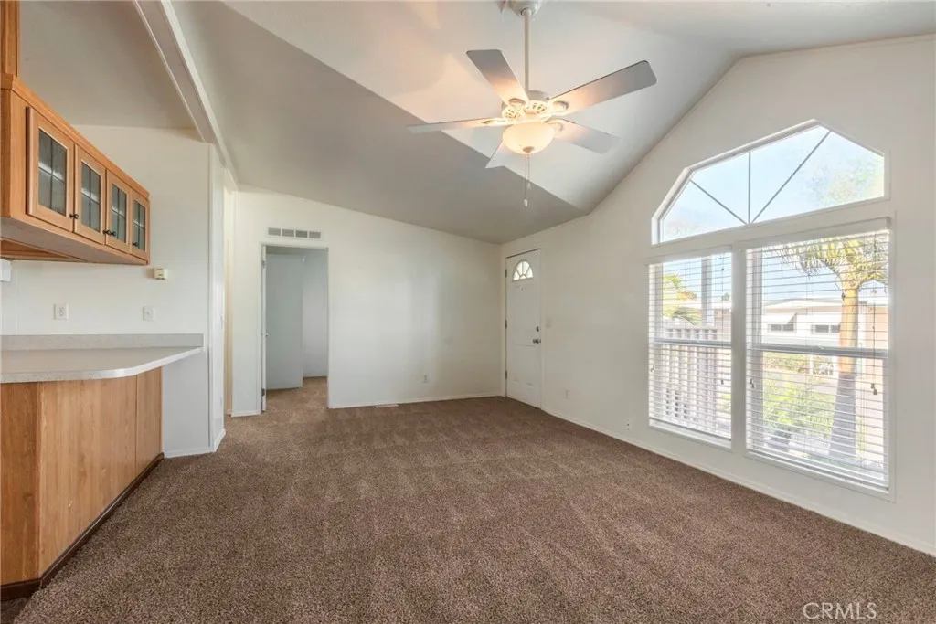 https://cdn.realtyfeed.com/cdn/127/306454239/9b1480d235b45fd8e6b4a250062e9734.webp