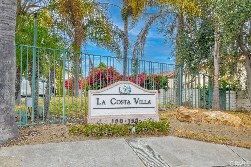 https://cdn.realtyfeed.com/cdn/127/306454247/b2bc03ae54f7ac66646b5a8215a542eb.webp