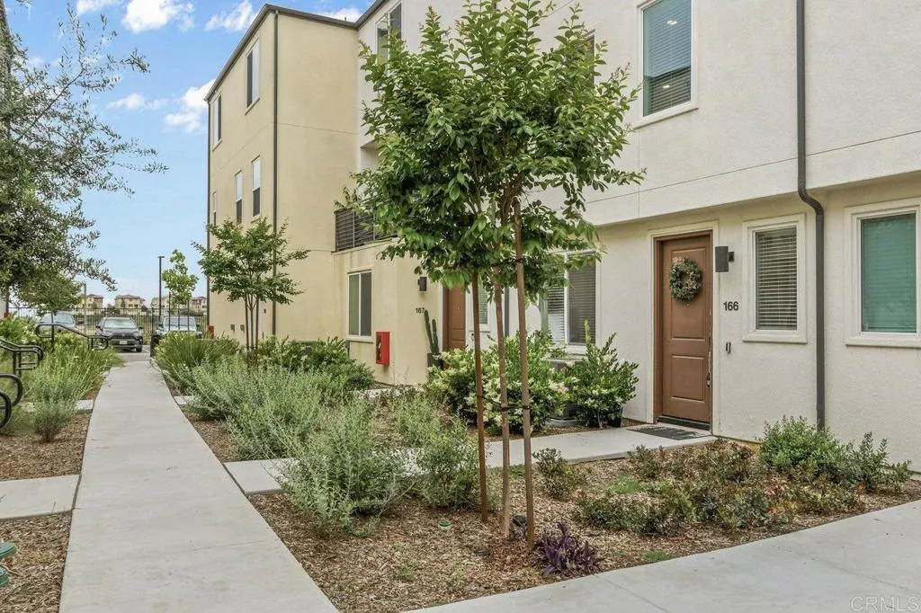 Photo #5: PTP2503984 Listing 