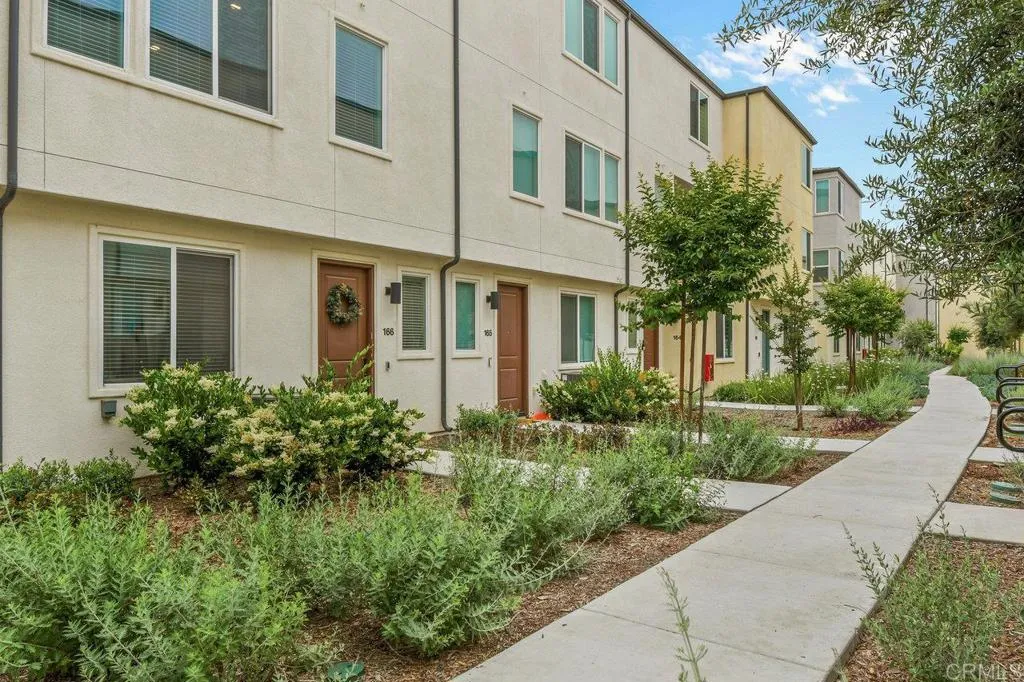 Photo #3: PTP2503984 Listing 