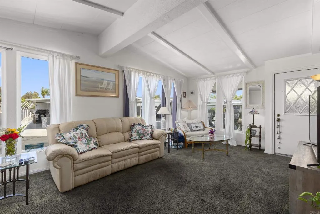 https://cdn.realtyfeed.com/cdn/127/306454668/d90dbd16bf9b0742ae4c492c05d7d862.webp