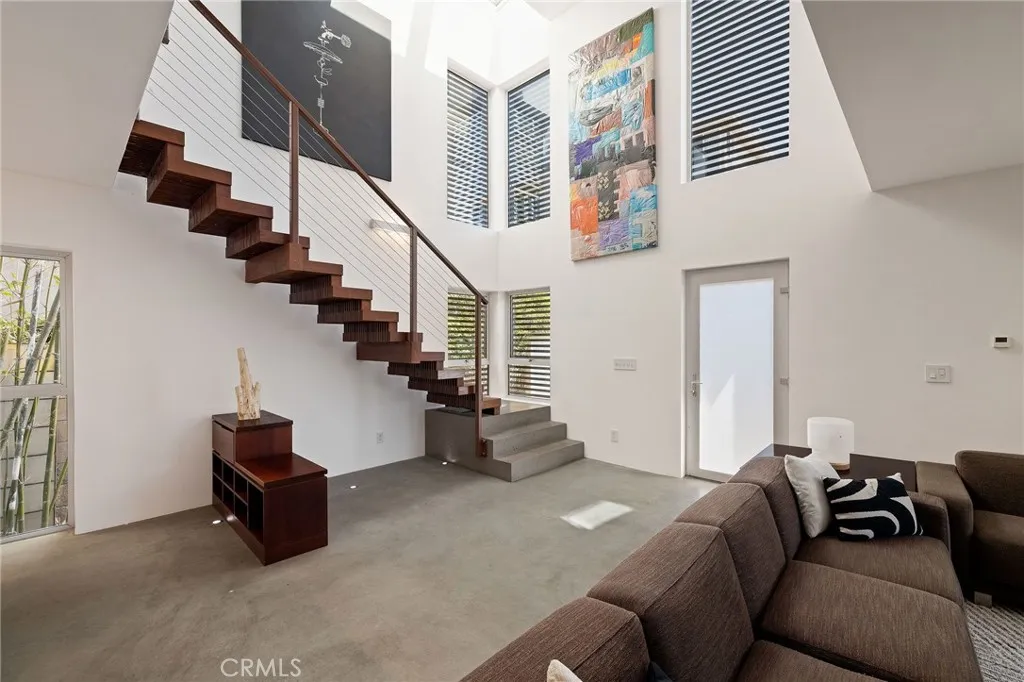 27 Driftwood Street, Marina del Rey, CA 90292 - Photo 3 of 56, Marina Del Rey, CA