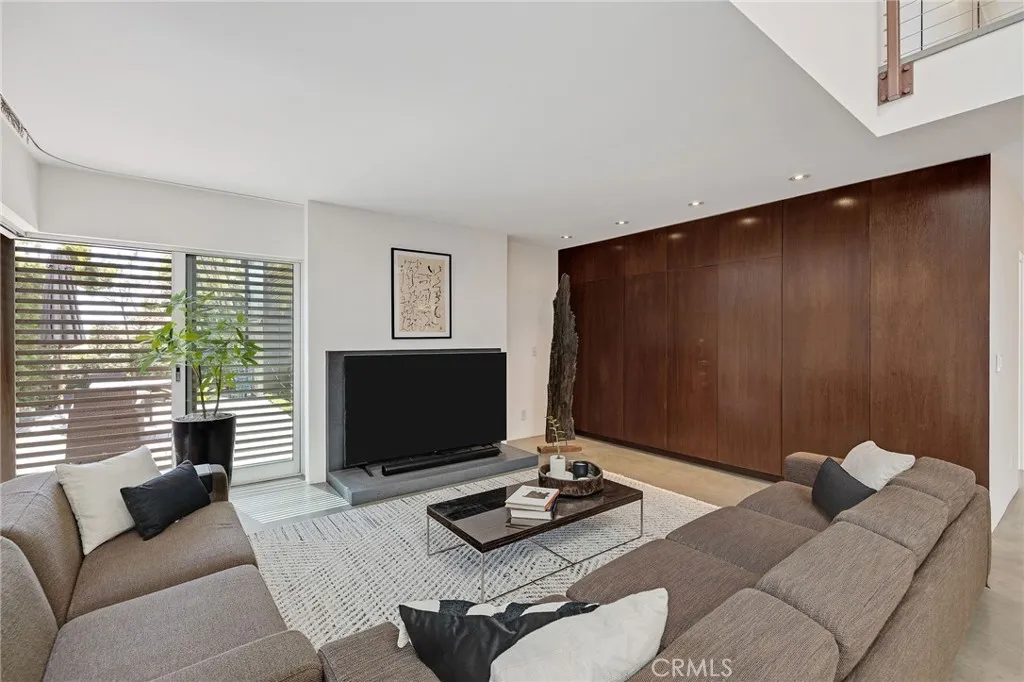 27 Driftwood Street, Marina del Rey, CA 90292 - Photo 2 of 56, Marina Del Rey, CA