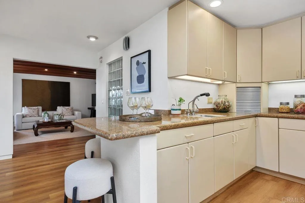https://cdn.realtyfeed.com/cdn/127/306454757/38c047d270b899bce4be121368c47692.webp
