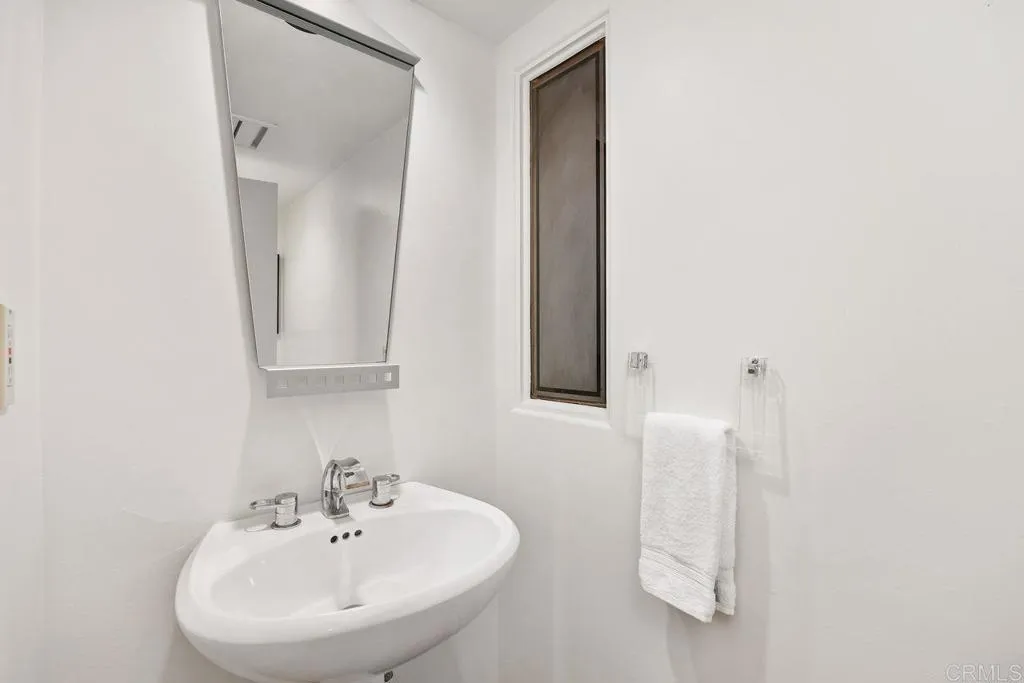 https://cdn.realtyfeed.com/cdn/127/306454757/620a8b35031c17dea5c128c01d417350.webp