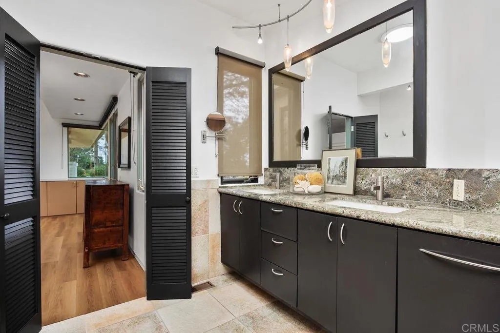 https://cdn.realtyfeed.com/cdn/127/306454757/69bb98f332e306ee1d1be18796967e4f.webp