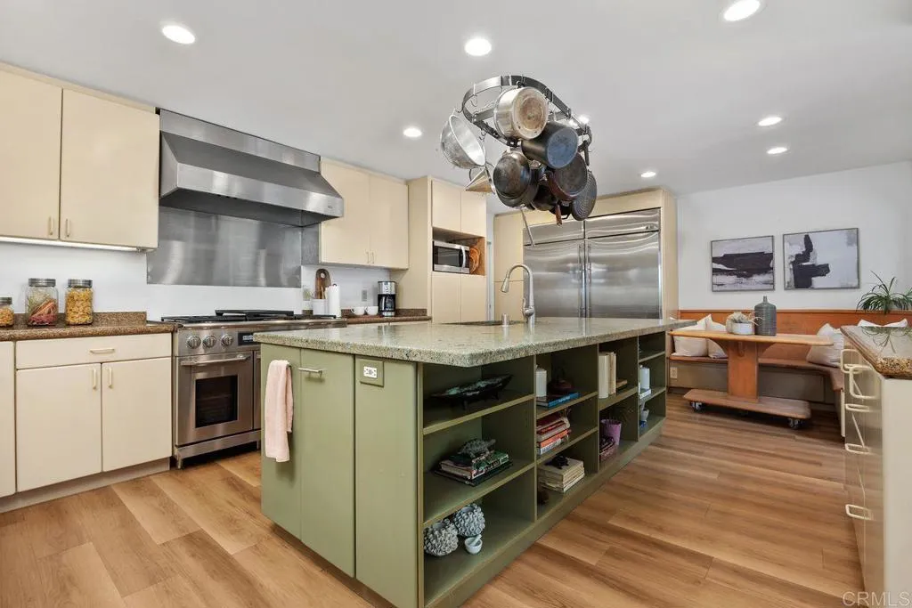 https://cdn.realtyfeed.com/cdn/127/306454757/7d57e38ef43b45ca1a3d3dfa5510c63e.webp