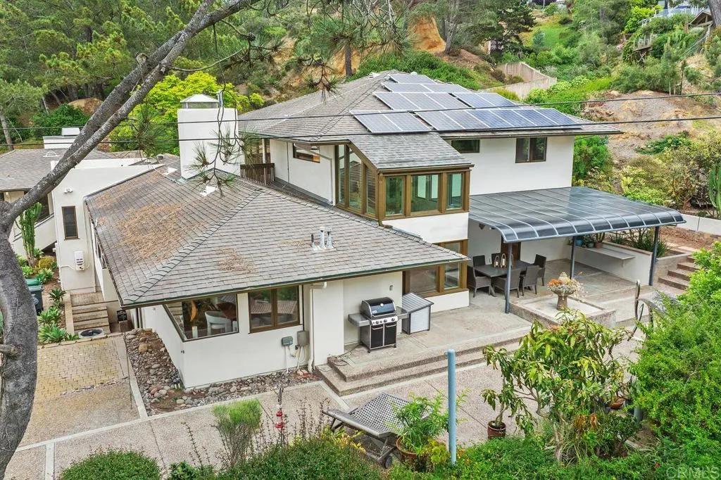 https://cdn.realtyfeed.com/cdn/127/306454757/964b227d94ae6a575f972ed260e3e5ab.webp
