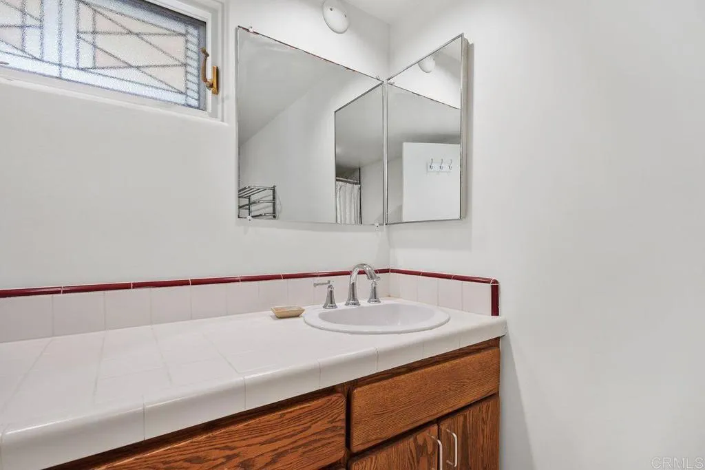 https://cdn.realtyfeed.com/cdn/127/306454757/b5f1949a4895d857c388a6bb1fe8ce73.webp