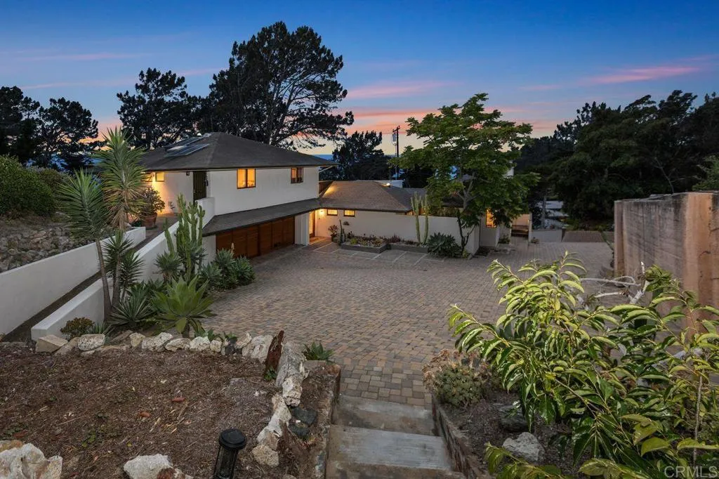 https://cdn.realtyfeed.com/cdn/127/306454757/c6dd77f26e4d53cddd59619a005a1afa.webp