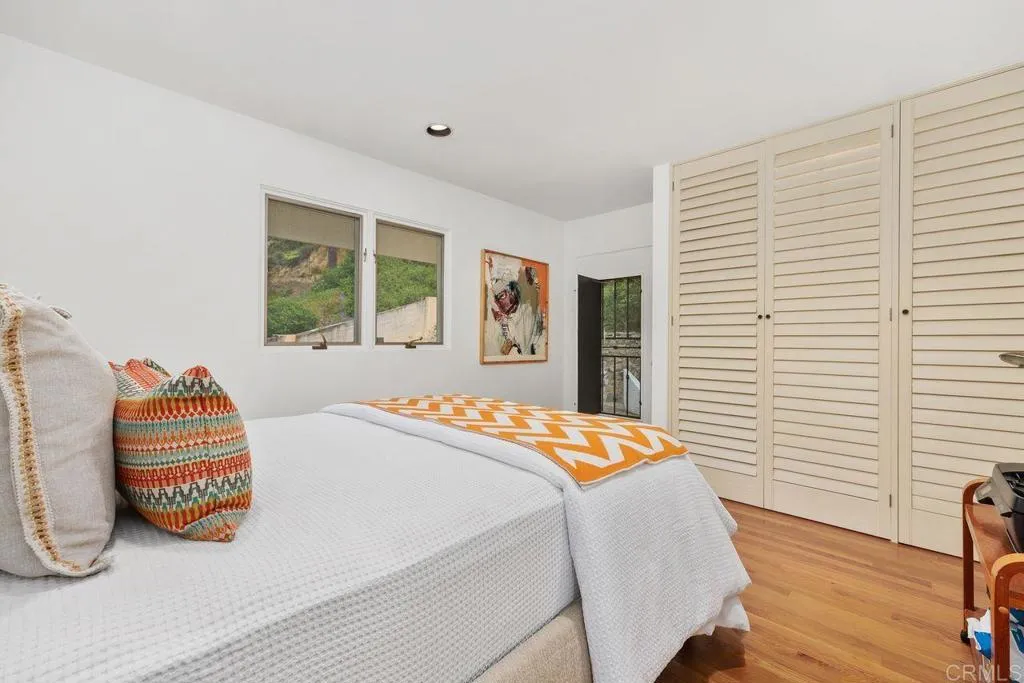https://cdn.realtyfeed.com/cdn/127/306454757/cf7d1b10d724ec54a7bd5b00c92f4ad4.webp