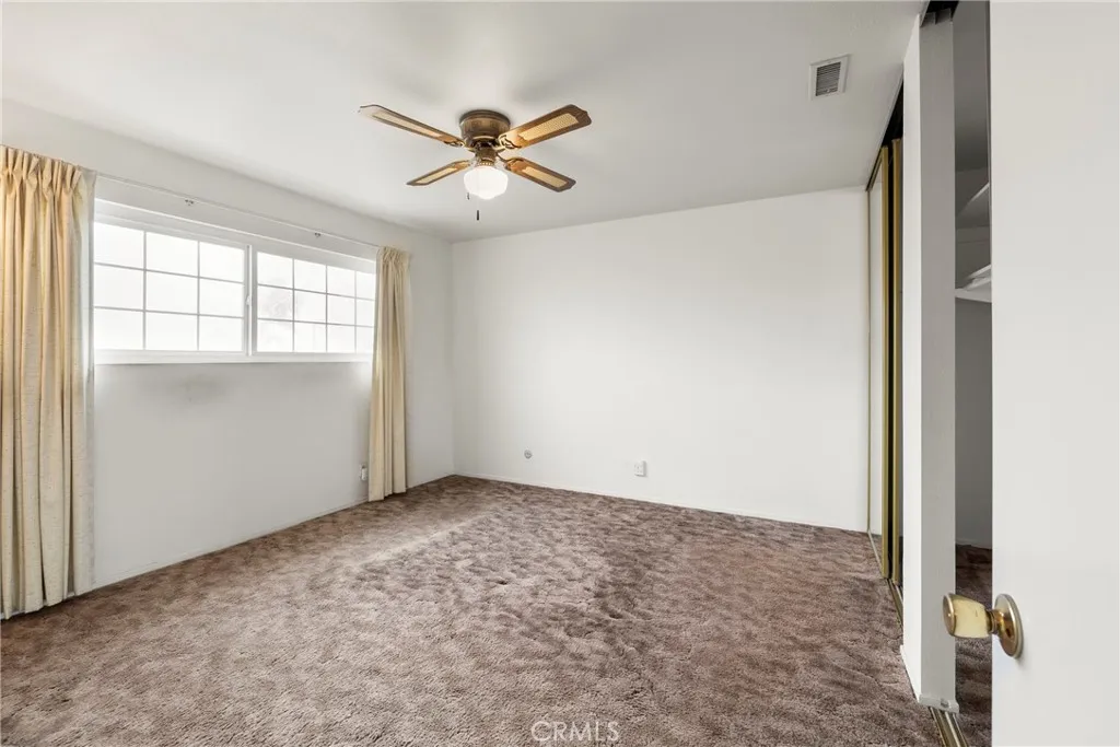 https://cdn.realtyfeed.com/cdn/127/306454938/5ef4e9949af97b35a4309771848cecdc.webp