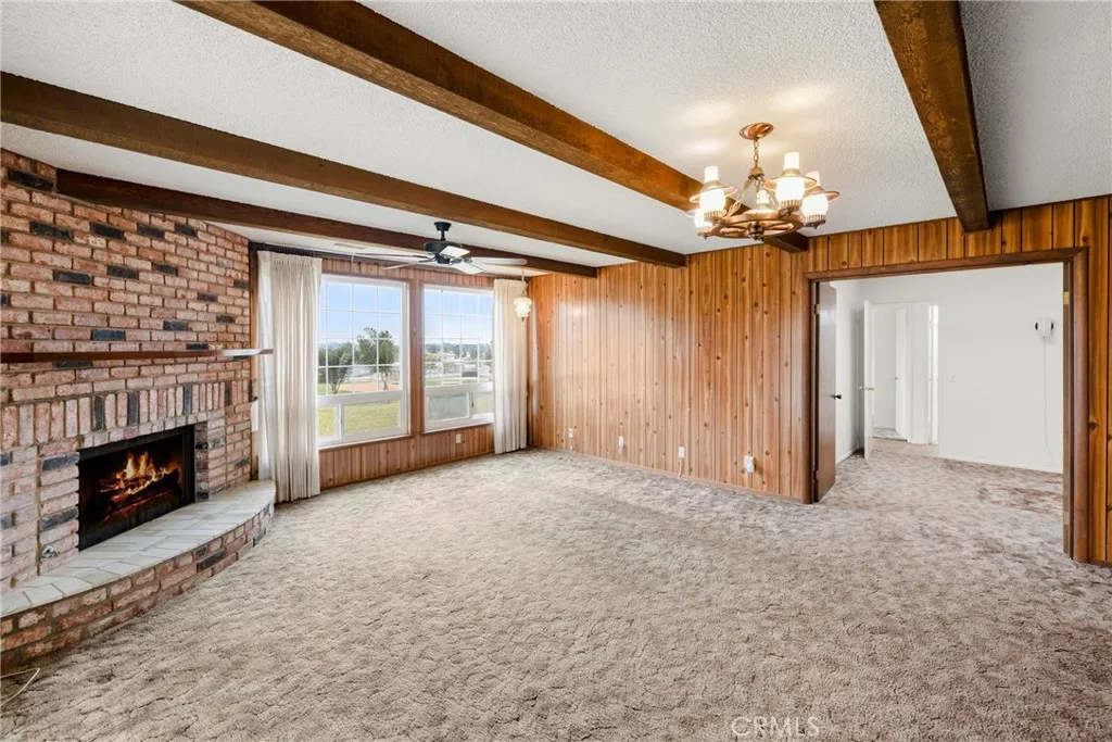 https://cdn.realtyfeed.com/cdn/127/306454938/9b25d0efd8c7b10102446f30a03da875.webp