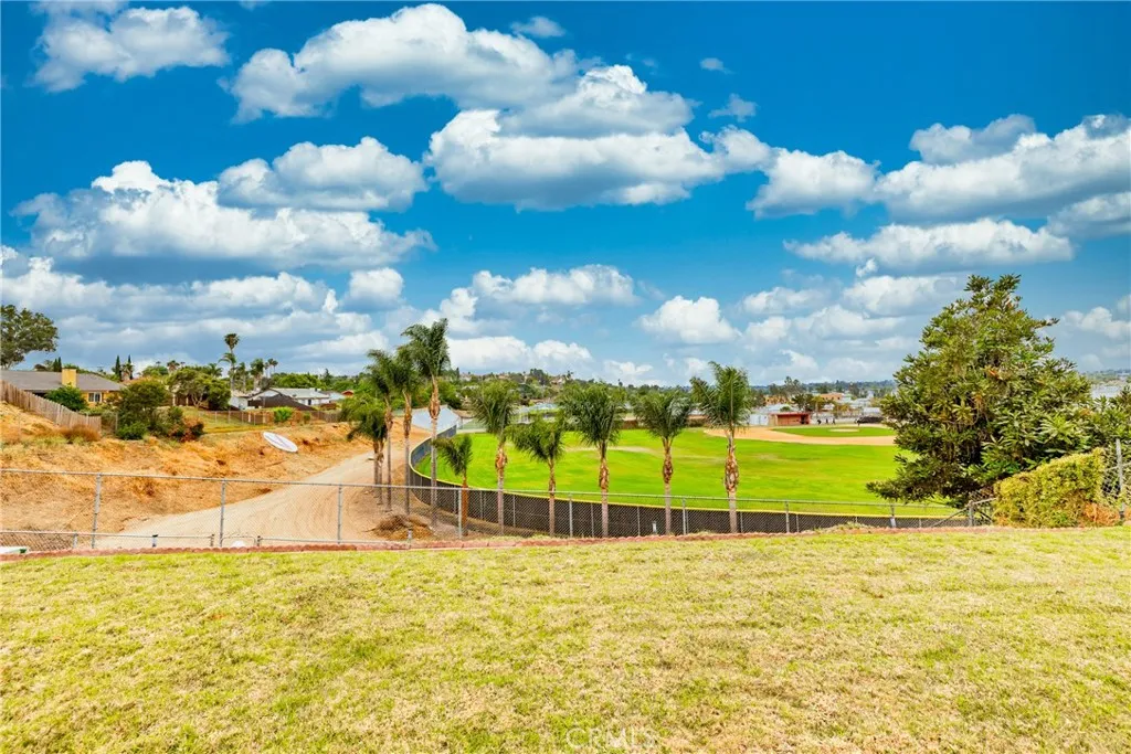 https://cdn.realtyfeed.com/cdn/127/306454938/d683e64eebed805ac39e3fc96192dec0.webp