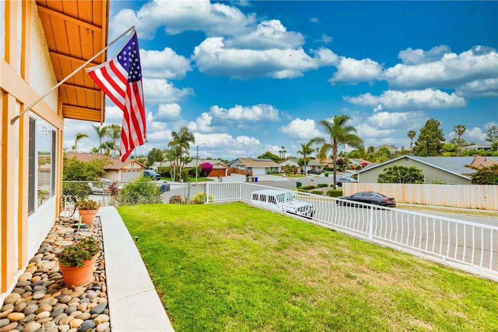 https://cdn.realtyfeed.com/cdn/127/306454938/eb4196a28a9c403b619f0db7811a27e4.webp
