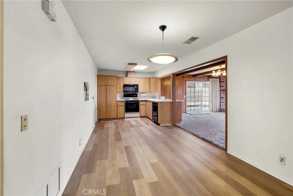 https://cdn.realtyfeed.com/cdn/127/306454938/f88f88414e6bca0b9c1e225fe2ca551b.webp