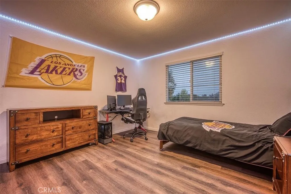 https://cdn.realtyfeed.com/cdn/127/306454982/0c0bb39a71800ca4b20925d3b8f788d6.webp