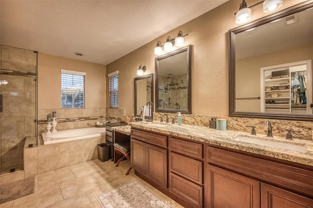 https://cdn.realtyfeed.com/cdn/127/306454982/3b7d351f1184a48b12c2ef55c63f6f87.webp