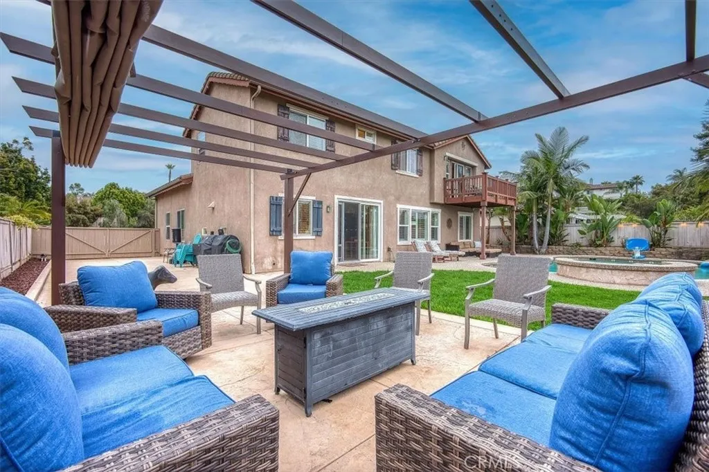 https://cdn.realtyfeed.com/cdn/127/306454982/748f455f84585b78434e7c3e3f2afb40.webp