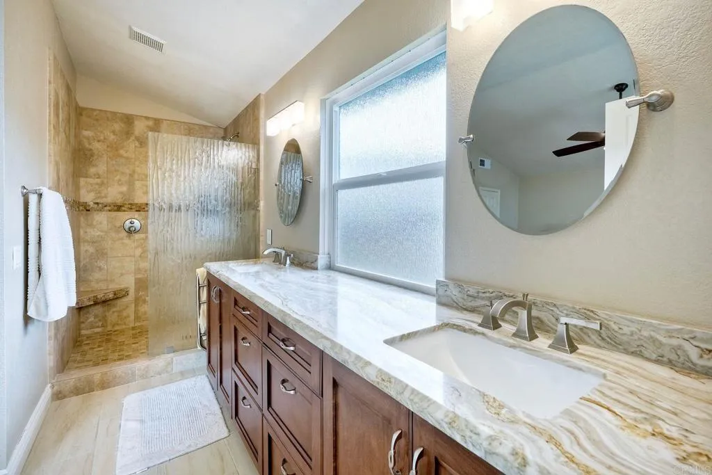 https://cdn.realtyfeed.com/cdn/127/306455017/c29b52c93add3893066d25ad616225d1.webp