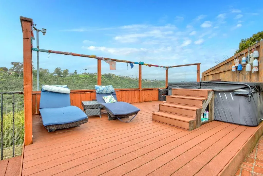 https://cdn.realtyfeed.com/cdn/127/306455017/eb28acc96bf7637180cc21c572b3afec.webp