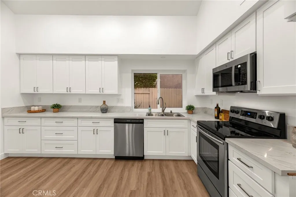 https://cdn.realtyfeed.com/cdn/127/306455046/7c2fb7d2e10750a44a6bf1e2a0986cd6.webp