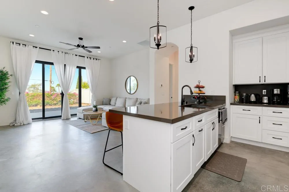 https://cdn.realtyfeed.com/cdn/127/306455057/ddd6b1c8267c2e36a2bef43f8832273d.webp