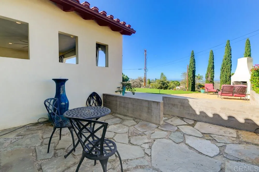 https://cdn.realtyfeed.com/cdn/127/306455057/e60e6c4ca19ffd2f3a282da4bd246827.webp