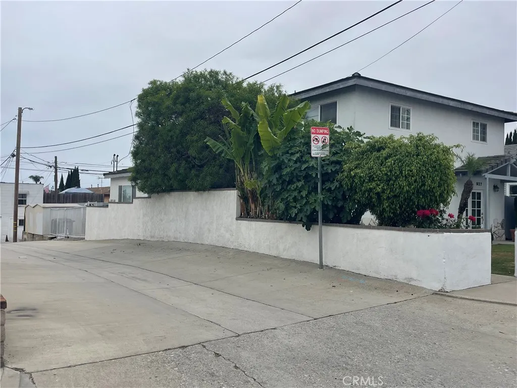 927 W 6th Street, San Pedro, CA 90731 - Photo 2 of 40, San Pedro, CA