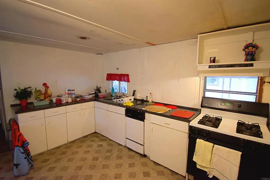 https://cdn.realtyfeed.com/cdn/127/306455259/de1f6c43e225ba00956c5ad8d49d383d.webp