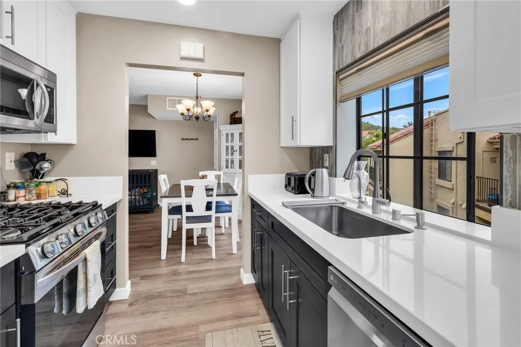 https://cdn.realtyfeed.com/cdn/127/306455421/c20cb2895da9028aacd1f87af29e2134.webp