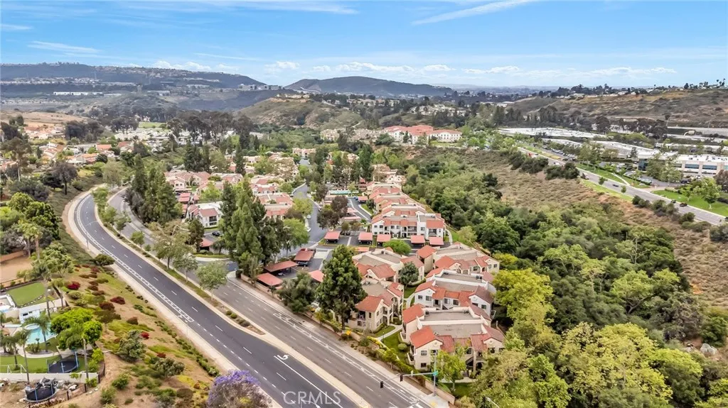 https://cdn.realtyfeed.com/cdn/127/306455421/ca19075b0c6ee1c0cfaee9d09706207f.webp