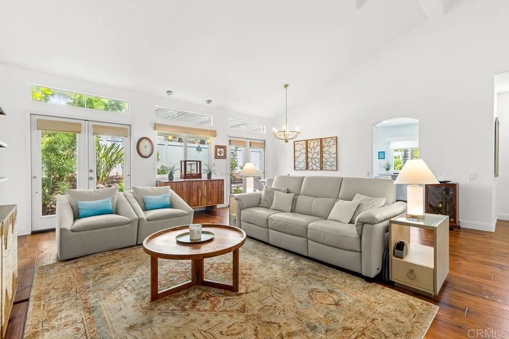 https://cdn.realtyfeed.com/cdn/127/306455456/7c4099f7f02b1705738482ed089a6e12.webp