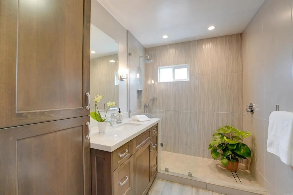 https://cdn.realtyfeed.com/cdn/127/306455493/b7f58527f8f95cf05655911ba3125d46.webp