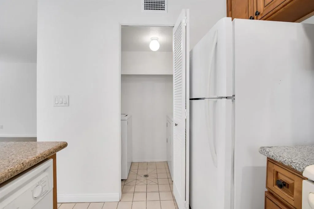 https://cdn.realtyfeed.com/cdn/127/306455557/5014db93919243268065e0c7bbaa6d10.webp