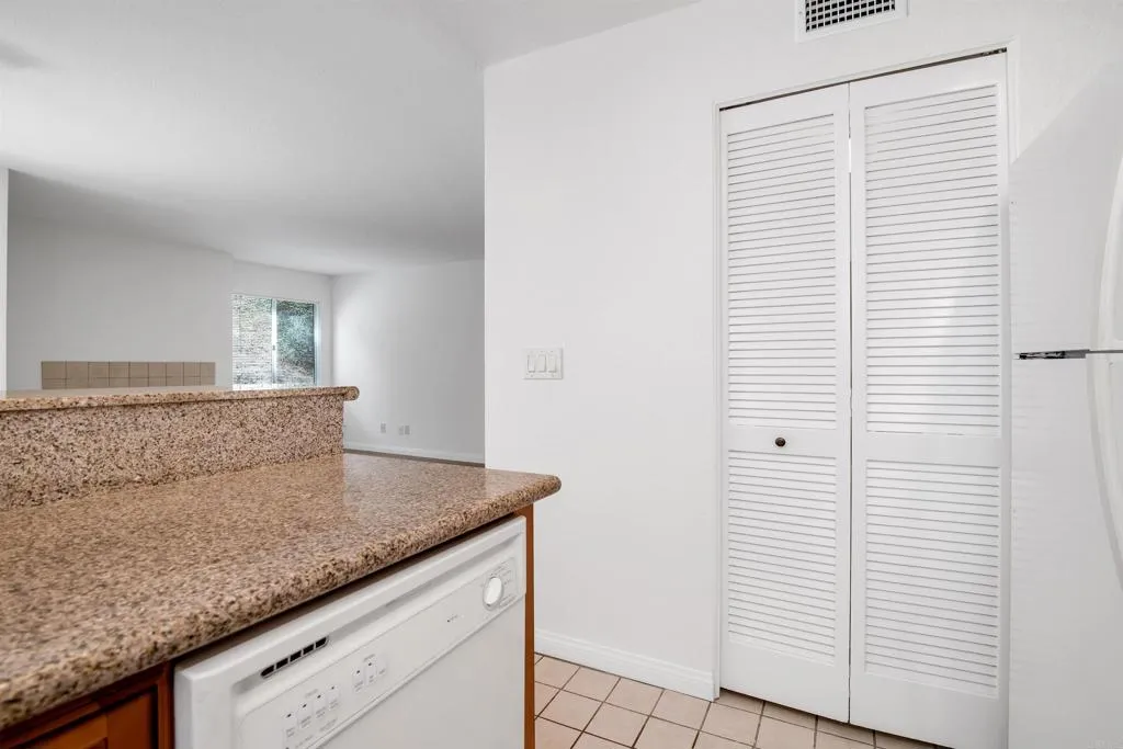 https://cdn.realtyfeed.com/cdn/127/306455557/abeabd722aeaa0664d574eac9f472801.webp