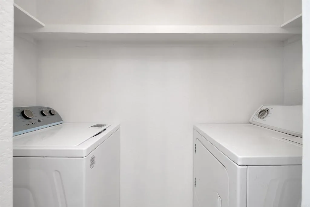 https://cdn.realtyfeed.com/cdn/127/306455557/e9ad643861ed3c1264800c15a2563181.webp