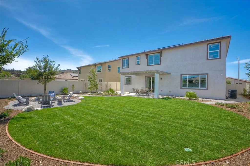 https://cdn.realtyfeed.com/cdn/127/306455633/aed644ab7c873652bd77568e3f681c08.webp
