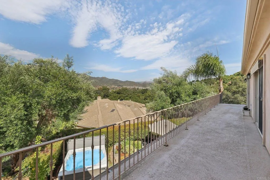 https://cdn.realtyfeed.com/cdn/127/306455638/13870baa46ab5fea98eaff7619446b01.webp