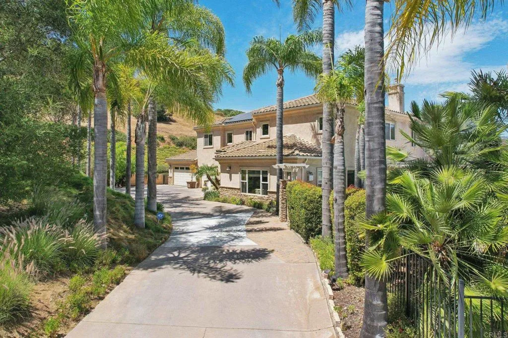 https://cdn.realtyfeed.com/cdn/127/306455638/1611a003cf72d0ffe214614aa9170bca.webp