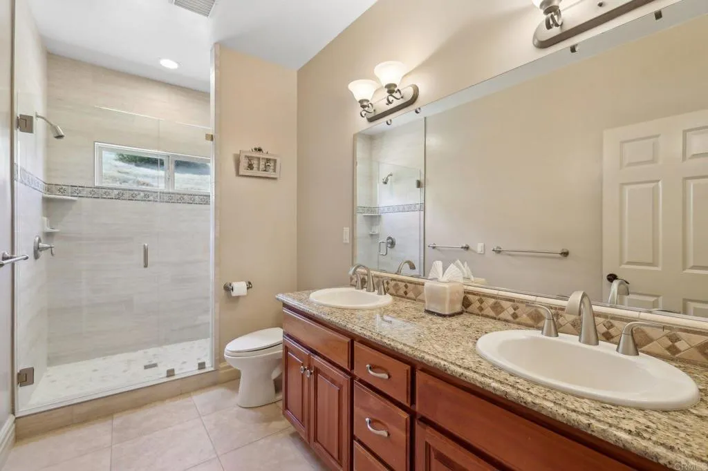 https://cdn.realtyfeed.com/cdn/127/306455638/19337177acc0c0404bcb0e3abdfdb913.webp
