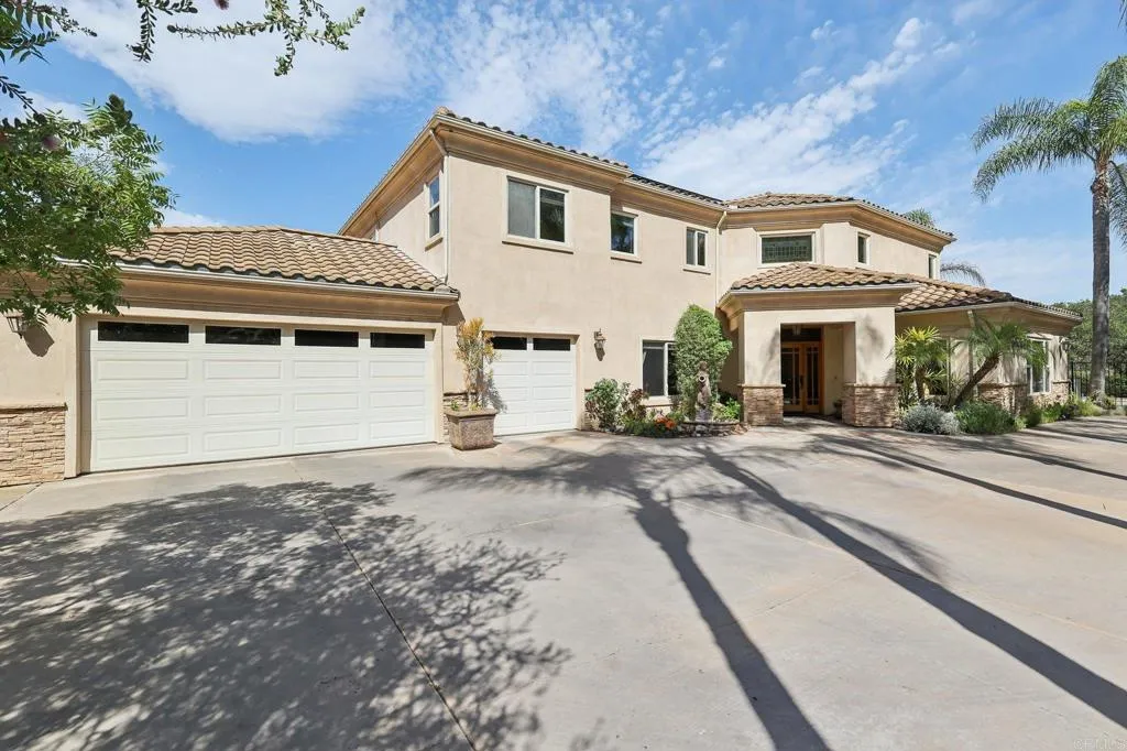https://cdn.realtyfeed.com/cdn/127/306455638/2b60978a7e6e0cd08f02142d3d15affc.webp