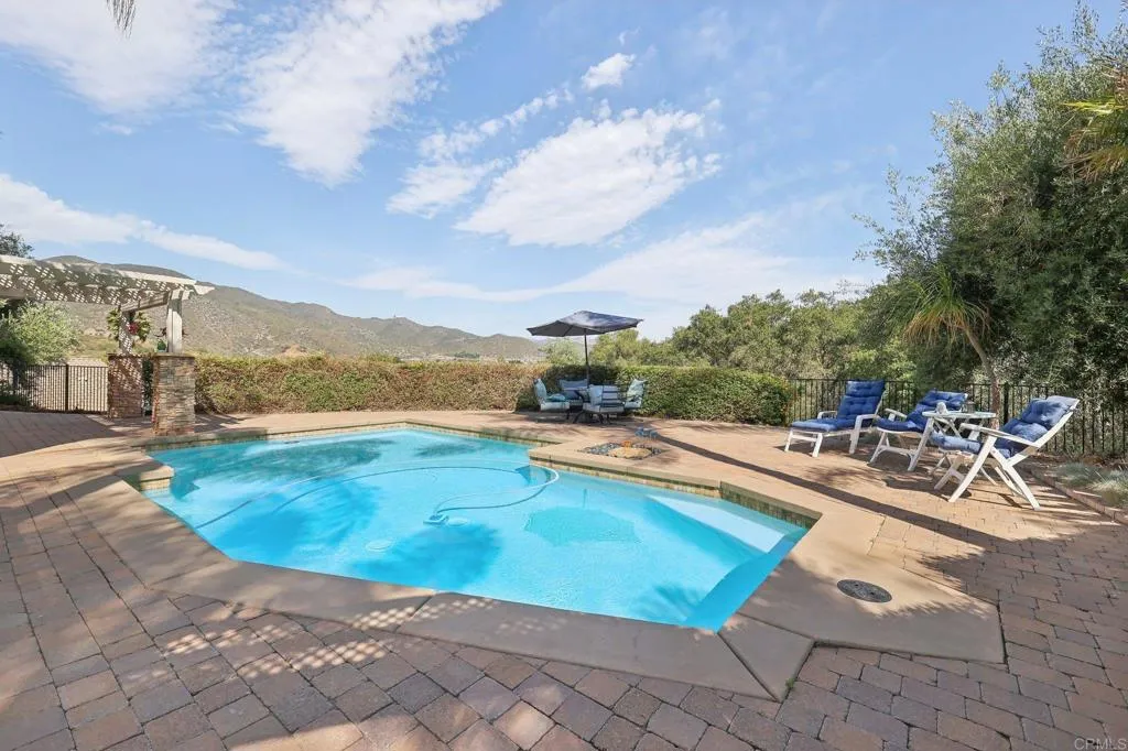 https://cdn.realtyfeed.com/cdn/127/306455638/93c81fa4c45ef1d85151eec76aa3f14e.webp