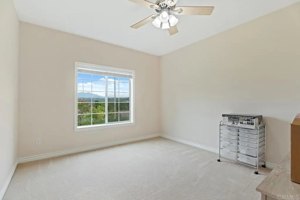 https://cdn.realtyfeed.com/cdn/127/306455662/71dc13abc516a57167fe5cf794356465.webp