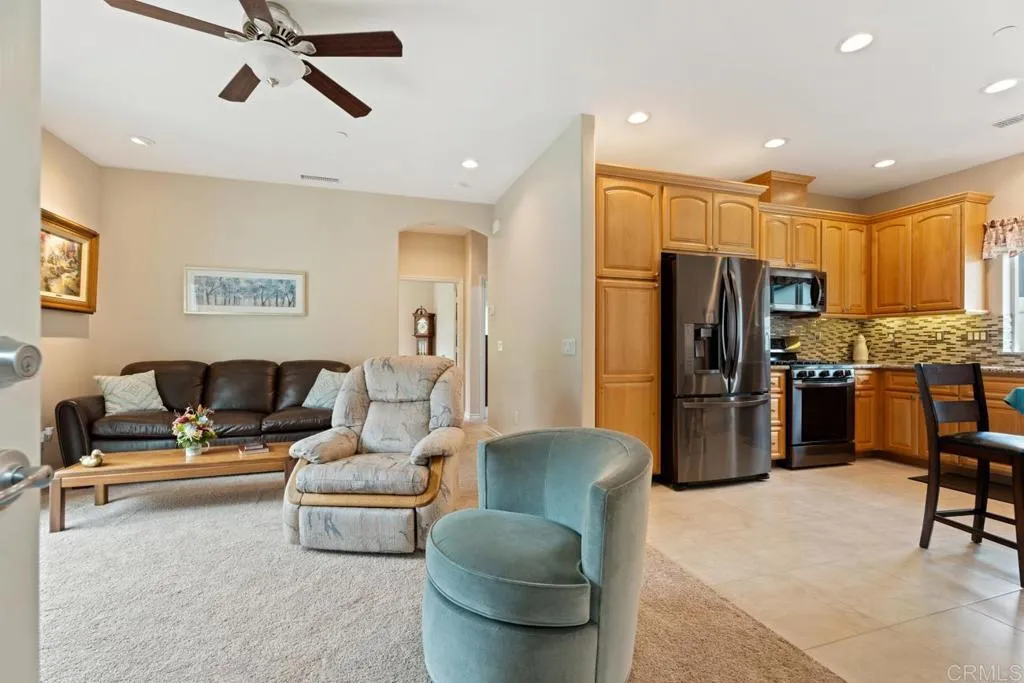 https://cdn.realtyfeed.com/cdn/127/306455662/75cca8d189041bb2ce6a62ac649ddeb4.webp