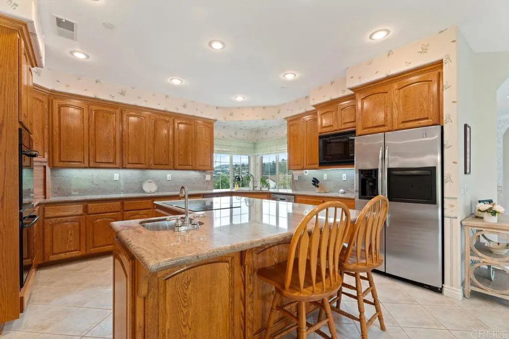 https://cdn.realtyfeed.com/cdn/127/306455662/cf6c23792ff0a89cb2cf513f898f94bb.webp