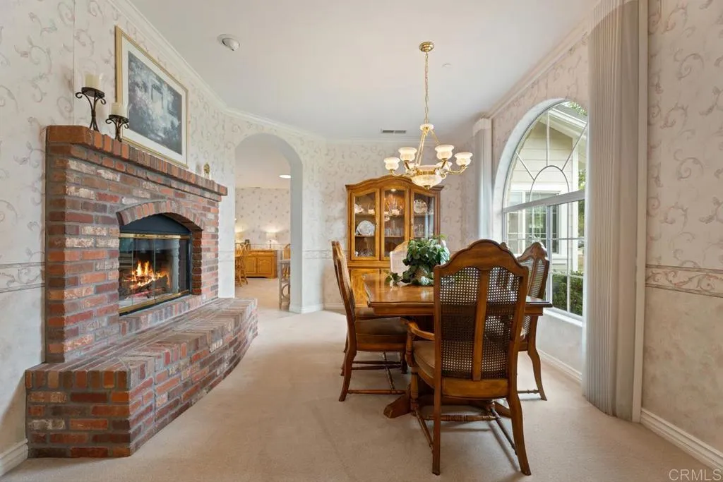 https://cdn.realtyfeed.com/cdn/127/306455662/f0d707379d3d546587f9a7af867ee9e8.webp